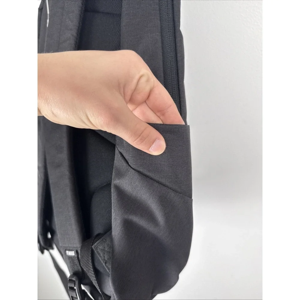 NWOT Thule Lithos 20L Laptop Backpack Charcoal Gray Nylon Multi-Pockets Travel